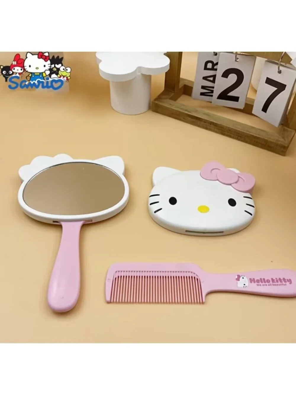Hello Kitty Portable Hand Mirror & Comb Set Cute Travel Makeup Mirror Pink Gift